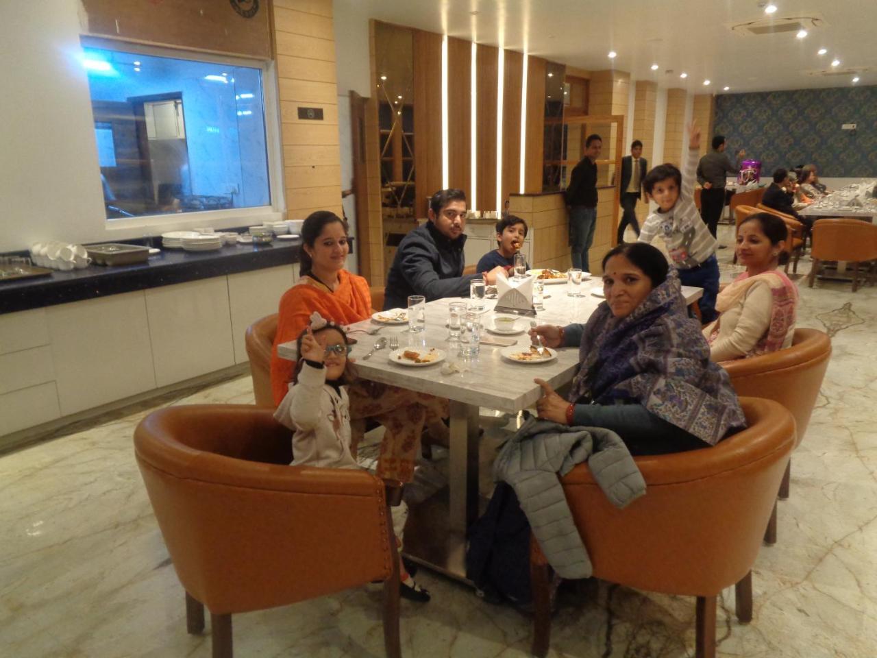 County Inn Vaishali Nagar, ชัยปุระ ภายนอก รูปภาพ